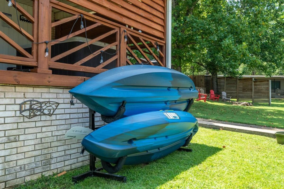 Steps To The Lake, Game Room & More! Sleeps 9 Lake Hamilton Екстер'єр фото